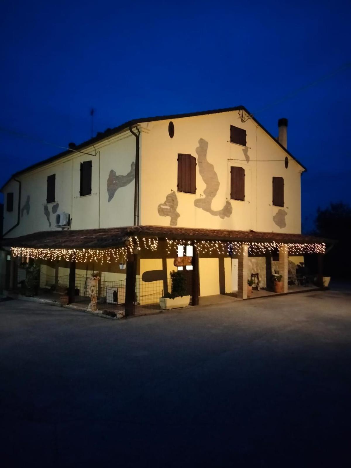 B&B Marcello & Francesca Urbino Exterior photo
